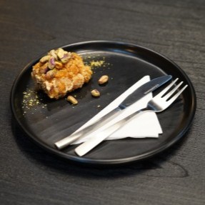 دهین نجفی پسته ای